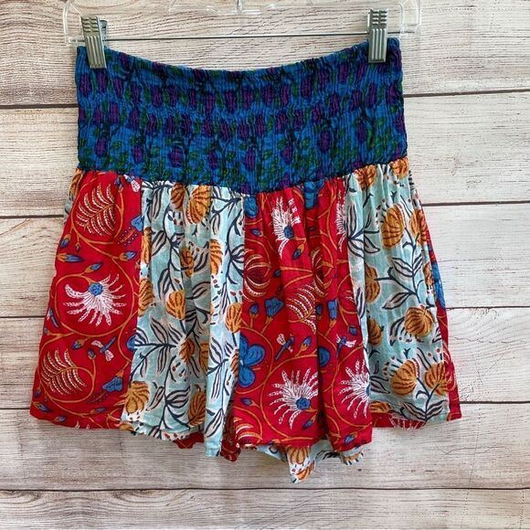 EARTHBOUND TRADING COMPANY BOHO‎ PATCHWORK SHORTS - Picture 1 of 5